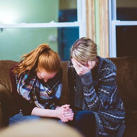 Курс дня: "Первая психологическая помощь" от университета Джонса Хопкинса