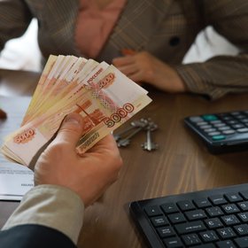 В 2026 году средняя зарплата в России может вырасти до 108 300 рублей