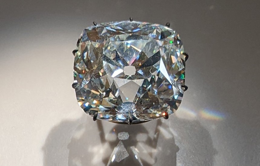 Бриллиант «Регент». Ограбление Лувра