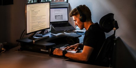 В России растет рынок онлайн-образования. Эксперты составили список 10 лидеров области