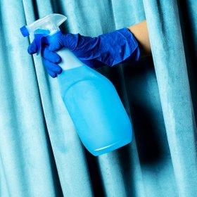 «Крыс мы вообще часто находим — особенно мертвых». Как устроена работа клинера