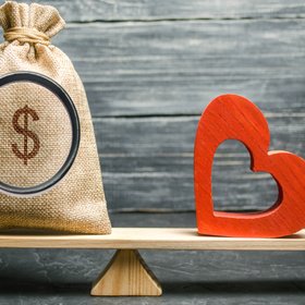 49% российских мужчин и 37% женщин уверены, что любовь важнее карьеры