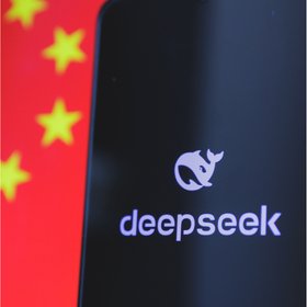 В чем секрет успеха китайской нейросети DeepSeek, которая обогнала ChatGPT