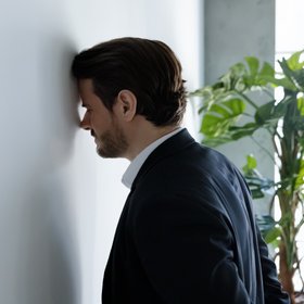 14% россиян испытывают стресс на работе из-за поведения коллег