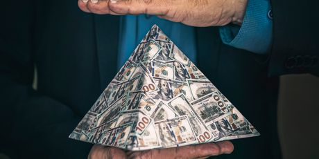 В Тюмени появилась новая финансовая пирамида: мошенники предлагали вкладываться в бизнес по аренде пауэрбанков