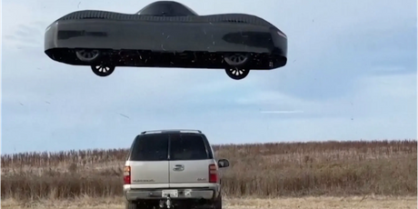 В США разработали и собрали первую в мире летающую машину