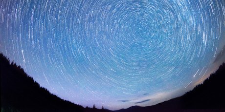 Как увидеть метеорный поток Леониды, Сатурн и Юпитер в ноябре 2025 года