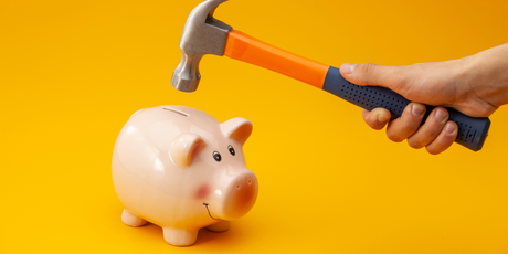 ВЦИОМ: 81% россиян считает, что сейчас лучше не брать кредиты