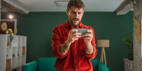 В интернете вирусится соцсеть нового формата Setlog