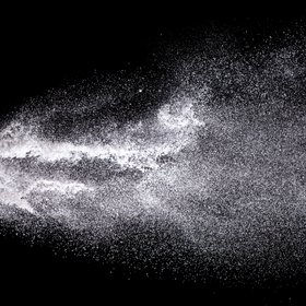 Американский стартап превращает прах умерших людей в камни по заказу их родственников