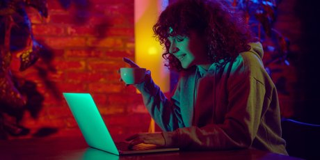Изучить эзотерические языки программирования и научиться писать сериалы: 20 онлайн-курсов Школы дизайна НИУ ВШЭ