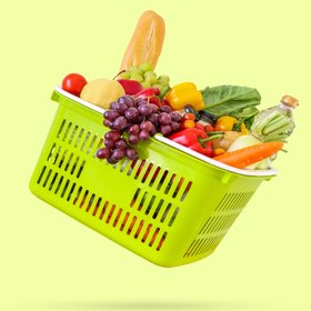 В Госдуме предложили ввести сертификаты на продукты для малоимущих граждан