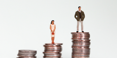 30,36% — на столько зарплаты женщин в России ниже, чем у мужчин