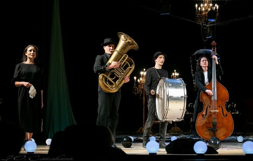 Театр Ленсовета. Сон об осени