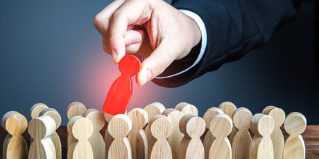 Греф сообщил о сокращении до 20% сотрудников Сбербанка, которых ИИ признал неэффективными