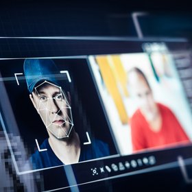 В Госдуме предложили запретить нейросети, которые создают дипфейки