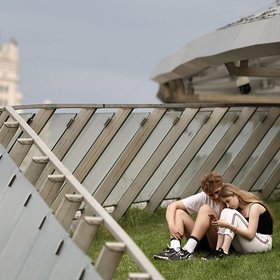 680 тысяч россиян попали под сокращения. В мае безработица коснулась только женщин