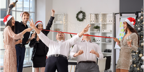 «Часто такие вечера заканчиваются полной потерей достоинства, блудом»: депутат Брянской облдумы Михаил Иванов призвал россиян не ходить на новогодние корпоративы