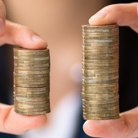 В России выросло число регионов со средней зарплатой в 100 тысяч рублей в месяц, теперь их 12