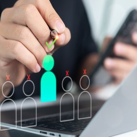 В первом квартале 2026 года число вакансий в России снизилось на 20%