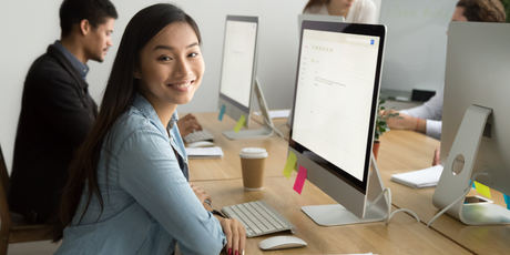 В Китае безработные молодые люди платят компаниям, чтобы притвориться их сотрудниками