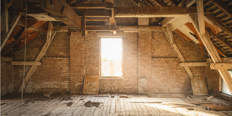 Мужчина вышел из тюрьмы и тайно поселился в доме своей бывшей девушки, с которой расстался 12 лет назад