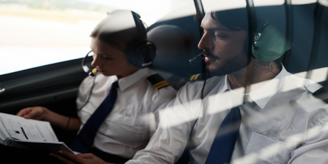 2,1 млн рублей в месяц — такую зарплату предлагают пилотам авиакомпании Emirates