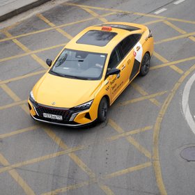 Московских таксистов хотят штрафовать за незнание города