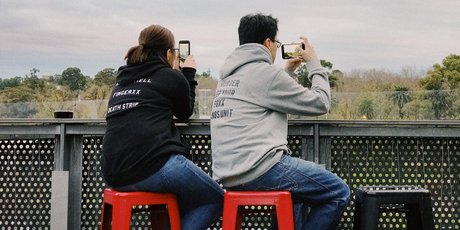 Как попасть в офлайн. 5 простых советов для тех, кто не выпускает телефон из рук