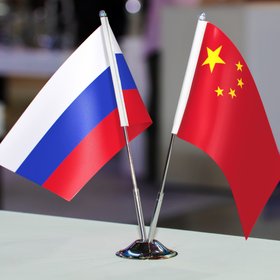 Китай вводит пробный безвизовый режим с Россией