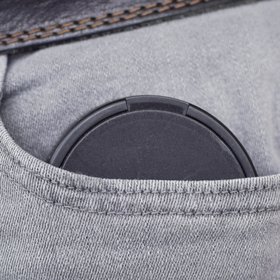 «Под язык кладёшь, и голова кружится? Интересно!», — Александр Лукашенко о полученном на совещании снюсе