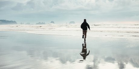 "Жизнь человека -- не погоня за счастьем": психологи объясняют, почему путь важнее любой цели