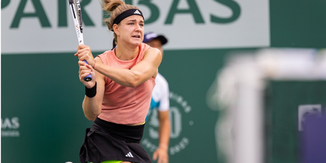 Теннисистка Каролина Мухова остановила матч из-за бывшего на трибунах