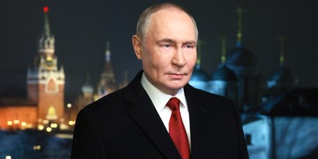 Новогоднее обращение Владимира Путина назвали похожим на ИИ-генерацию