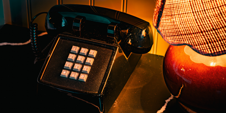 «Стационарный телефон — это запасное колесо, это гарантированный способ связи», — президент «Ростелекома» Михаил Осеевский