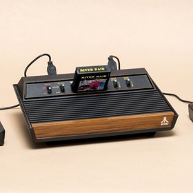 1977 — год выпуска 8-битной консоли Atari, которая обыграла ChatGPT в шахматы