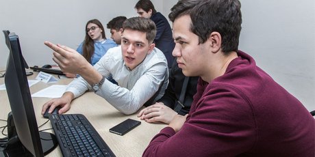 Рынок онлайн-образования в России растет на 25% за год. Лидеры отрасли — Skillbox, GeekBrains, «Нетология», Skyeng