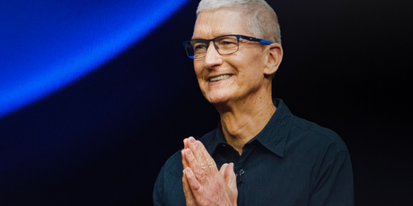 Тим Кук покинет должность CEO Apple, его заменит Джон Тернус