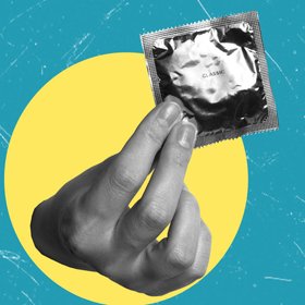 Минпромторг РФ хочет ввести обязательную маркировку презервативов, филлеров, медицинских масок