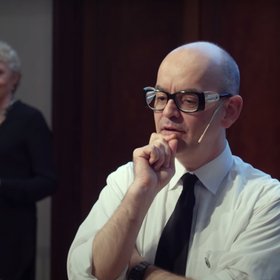 Курс дня: известные нейроученые и психологи объясняют, почему люди слышат голоса и видят НЛО