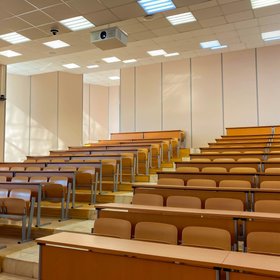 Две трети бюджетных мест в вузах Санкт-Петербурга занимают студенты из регионов