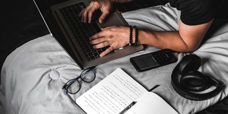 Кинофестиваль Sundance запустил платформу с бесплатными мастер-классами и лекциями от ведущих специалистов индустрии