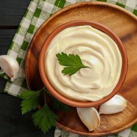 «Это яд для русской нации»: в Госдуме предложили запретить майонез