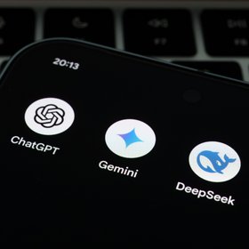 ИИ может «накручивать себя». В таком состоянии чат-боты выдают ложные ответы