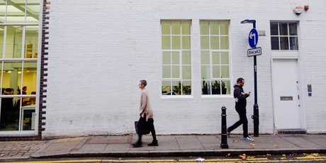 «До офиса и обратно». Ходьба с целью полезнее для здоровья, чем обычная прогулка