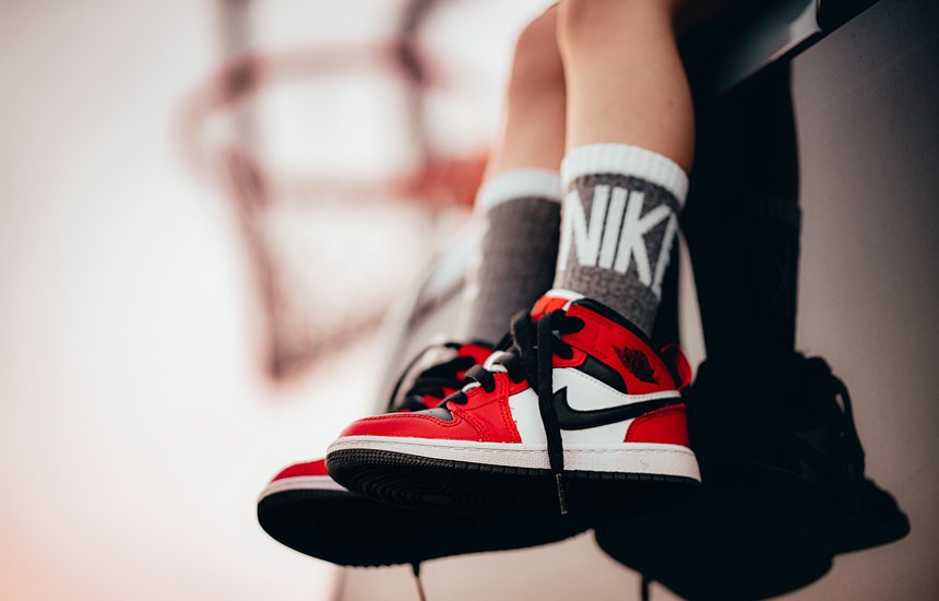 Китайский маркетплейс Poizon заработал в России