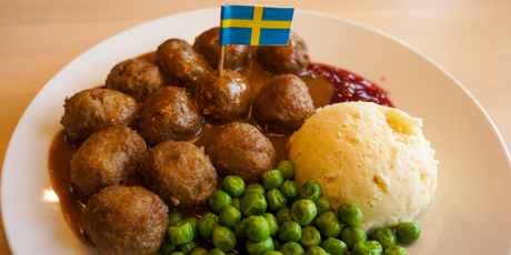 IKEA отмечает 40-летие фрикаделек и впервые устраивает фестиваль по их поеданию в Стокгольме