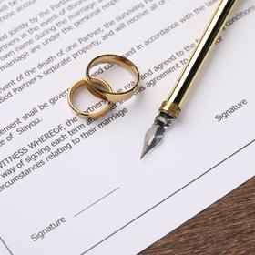 В Госдуме поддержали идею создать реестр женатых россиян