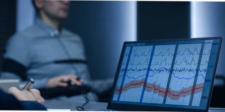 «Основную работу делает не прибор, а человек». Полиграфолог — об особенностях своей профессии