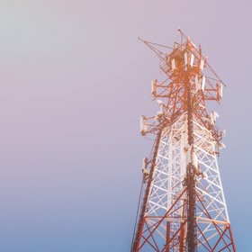 3 млрд руб. — такую сумму Минцифры потратило на строительство объектов связи, там где связь и так была